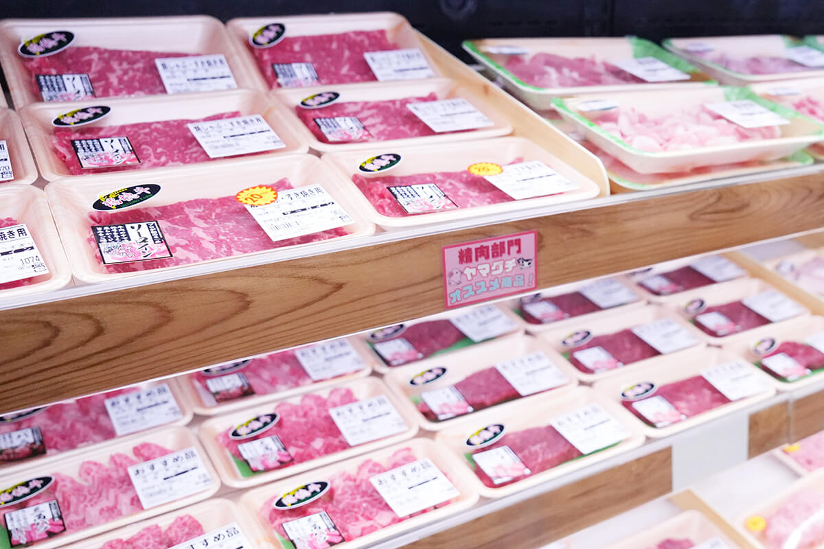 精肉鮮魚スタッフ